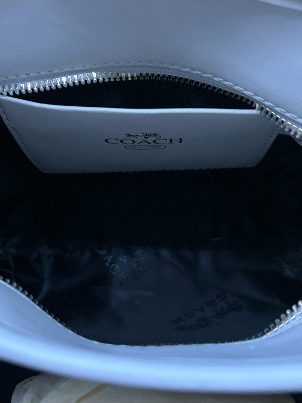 Women’s Coach Bag - Picture 8 of 12